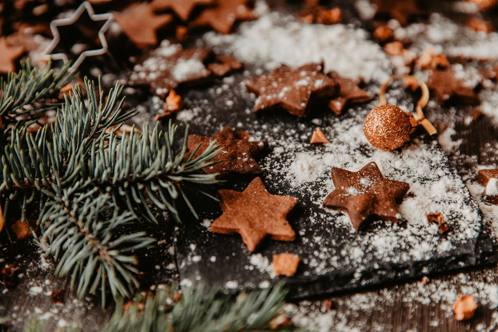Clove oil or even clove can be consumed (Image by Anna Peipina/Unsplash)
